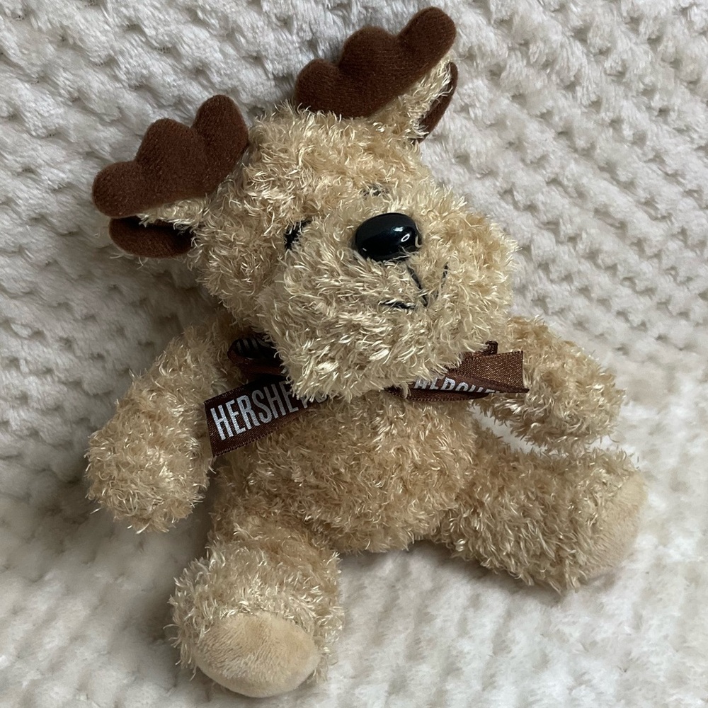Hershey's Chocolate Tan Plush Moose Brown Bow Stuffed Animal Toy